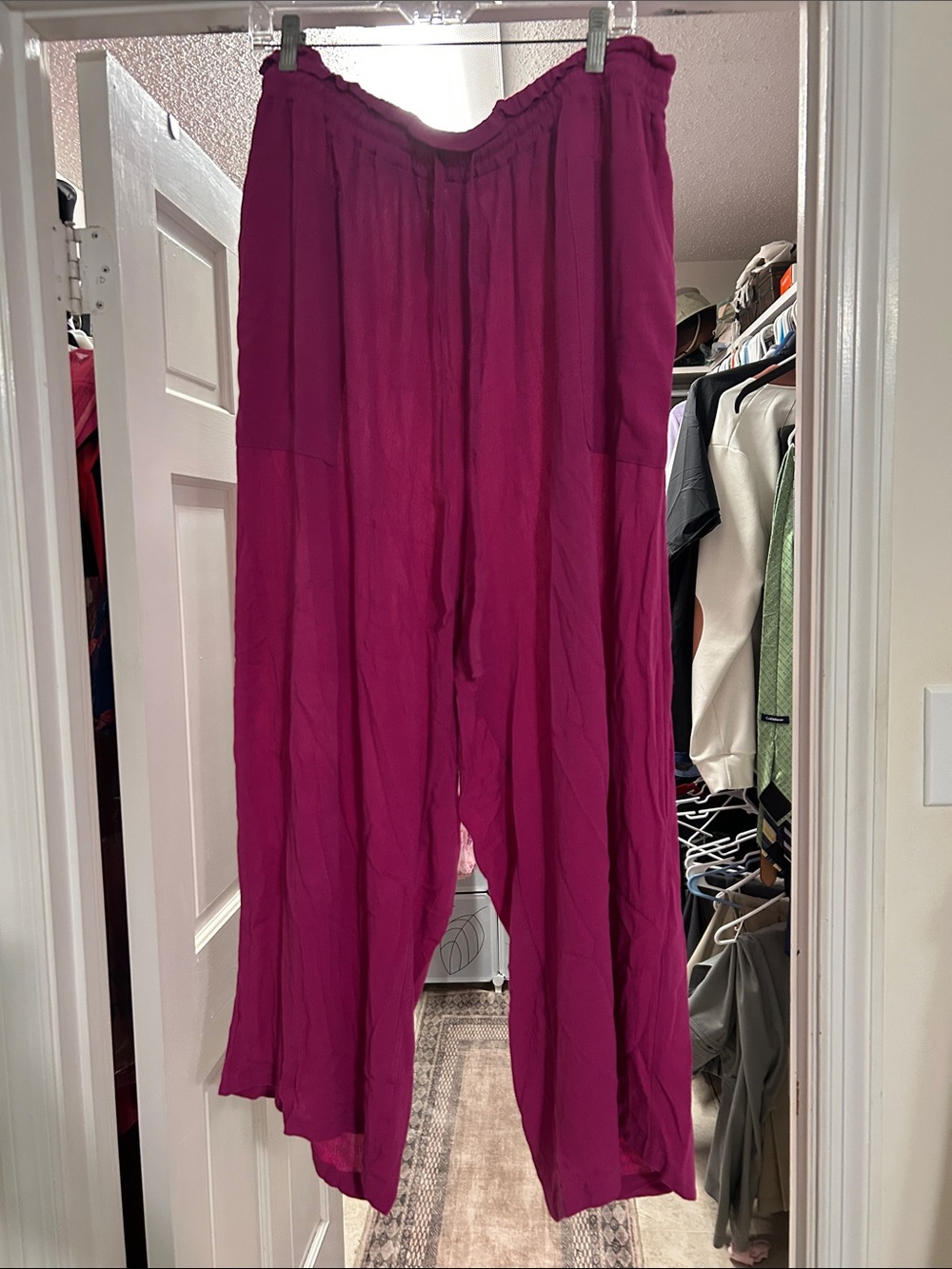 Flowy Wide-Leg Pull-On Pants in Deep Magenta — GENTLY USED!